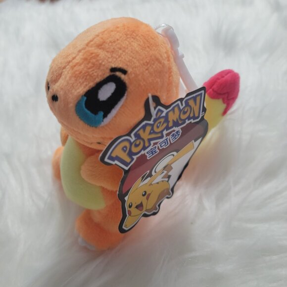 Pokémon Plush Charmander Keychain - Picture 4 of 6